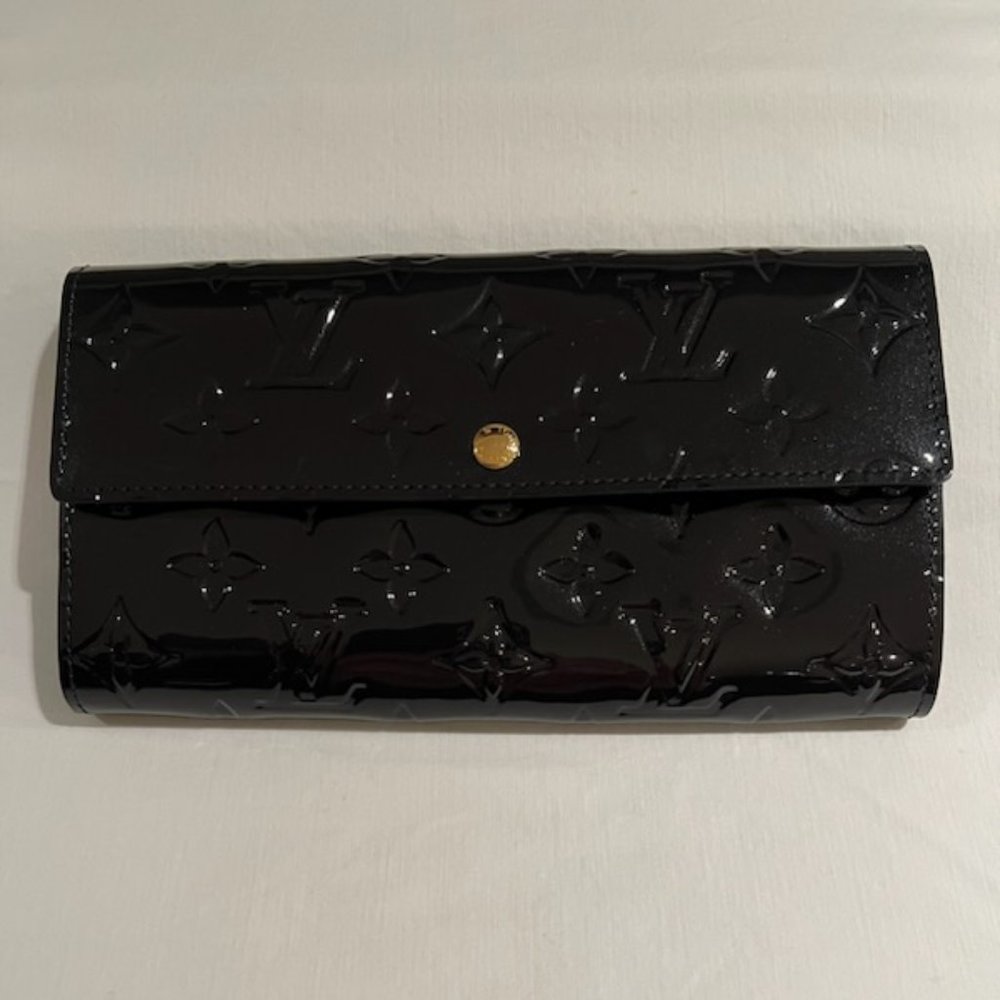 ***SOLD***Authentic Louis Vuitton Wallet